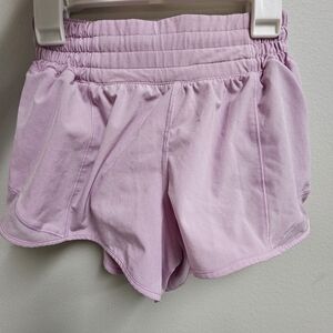 Lululemon Hotty Hot High-Rise Lined Short 2.5"Strawberry Milkshake Size 0
